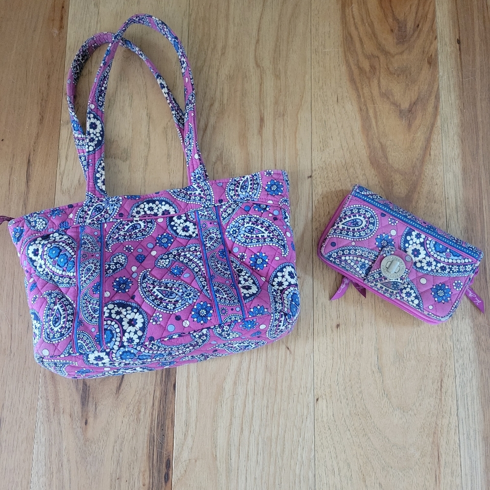 Vera Bradley pocketbook and matching wallet